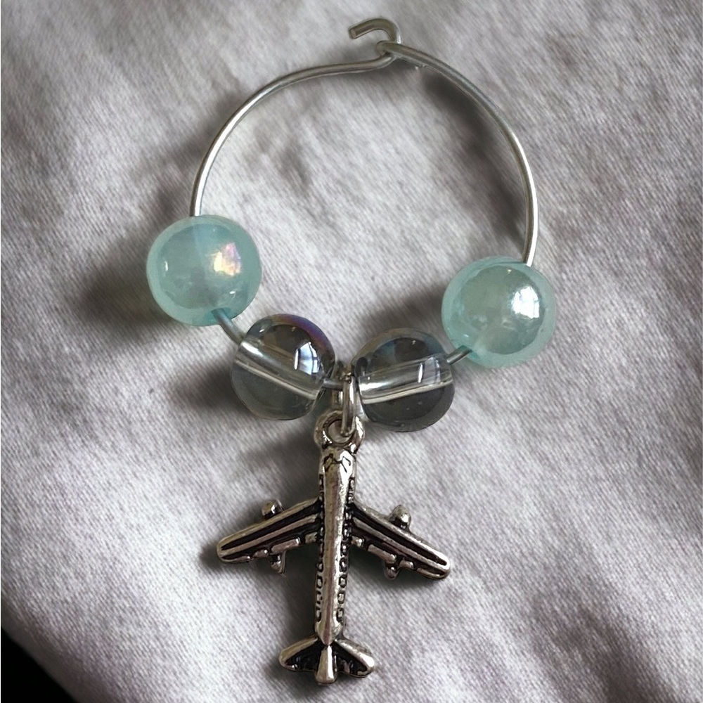 šTravelers Wine Glass Charms - Picture 2 of 6